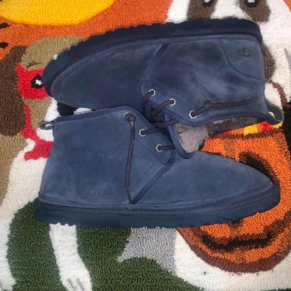UGGS